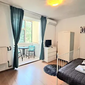 Apartamento Inchiriez Garsoniera In Regim Hotelier Unirii, Bucarest