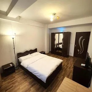 Apartamento Warm Place In Old Town, Bucarest