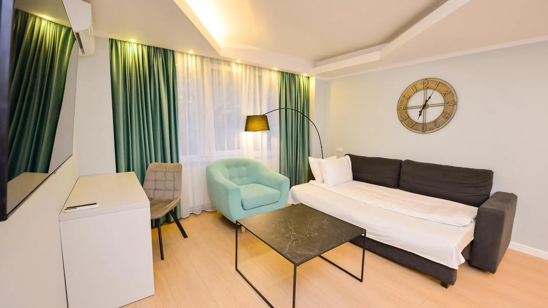 One By One - By Grand Accommodation Βουκουρέστι