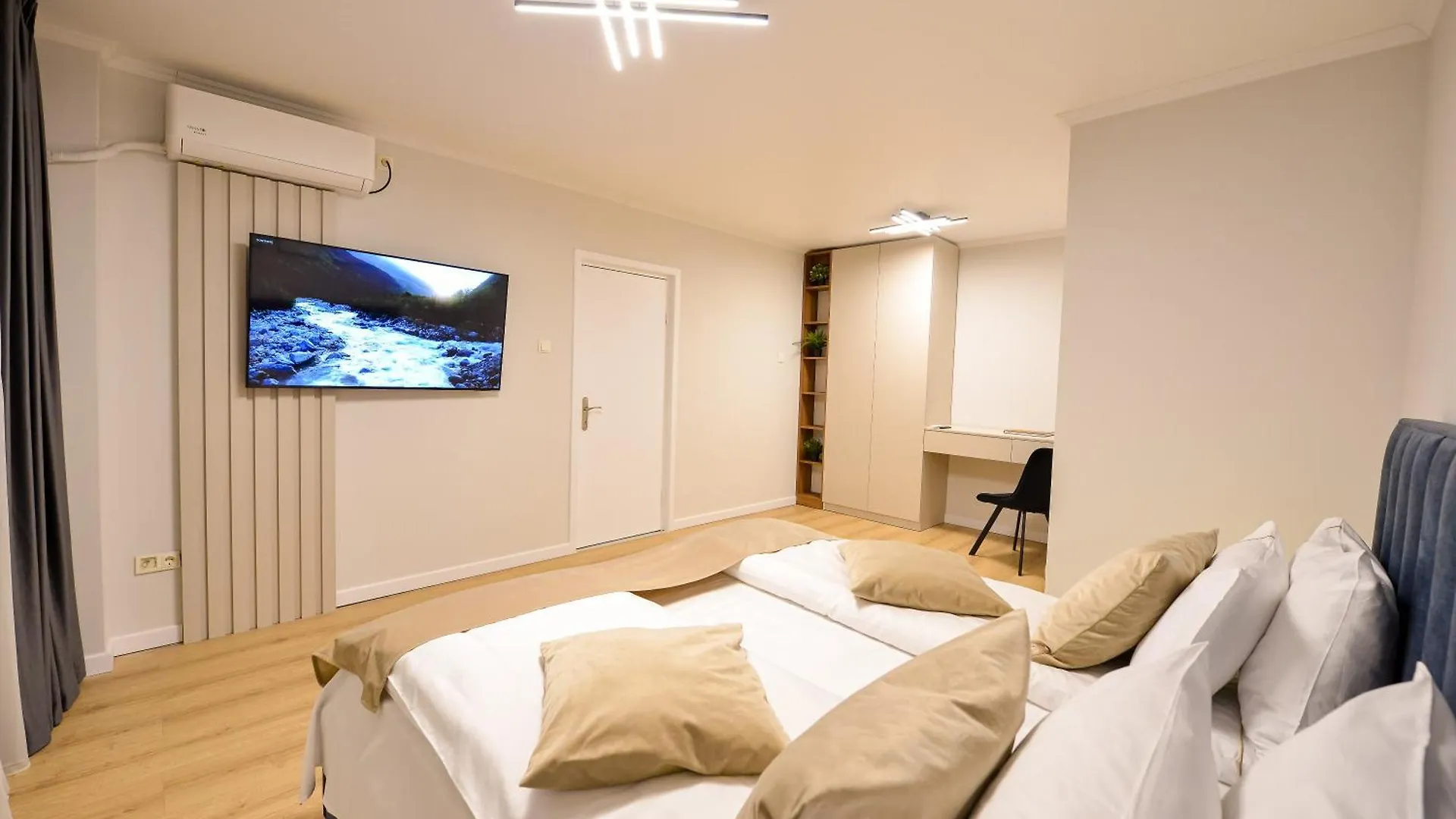 One By One - By Grand Accommodation Bucharest 0*,  Romania